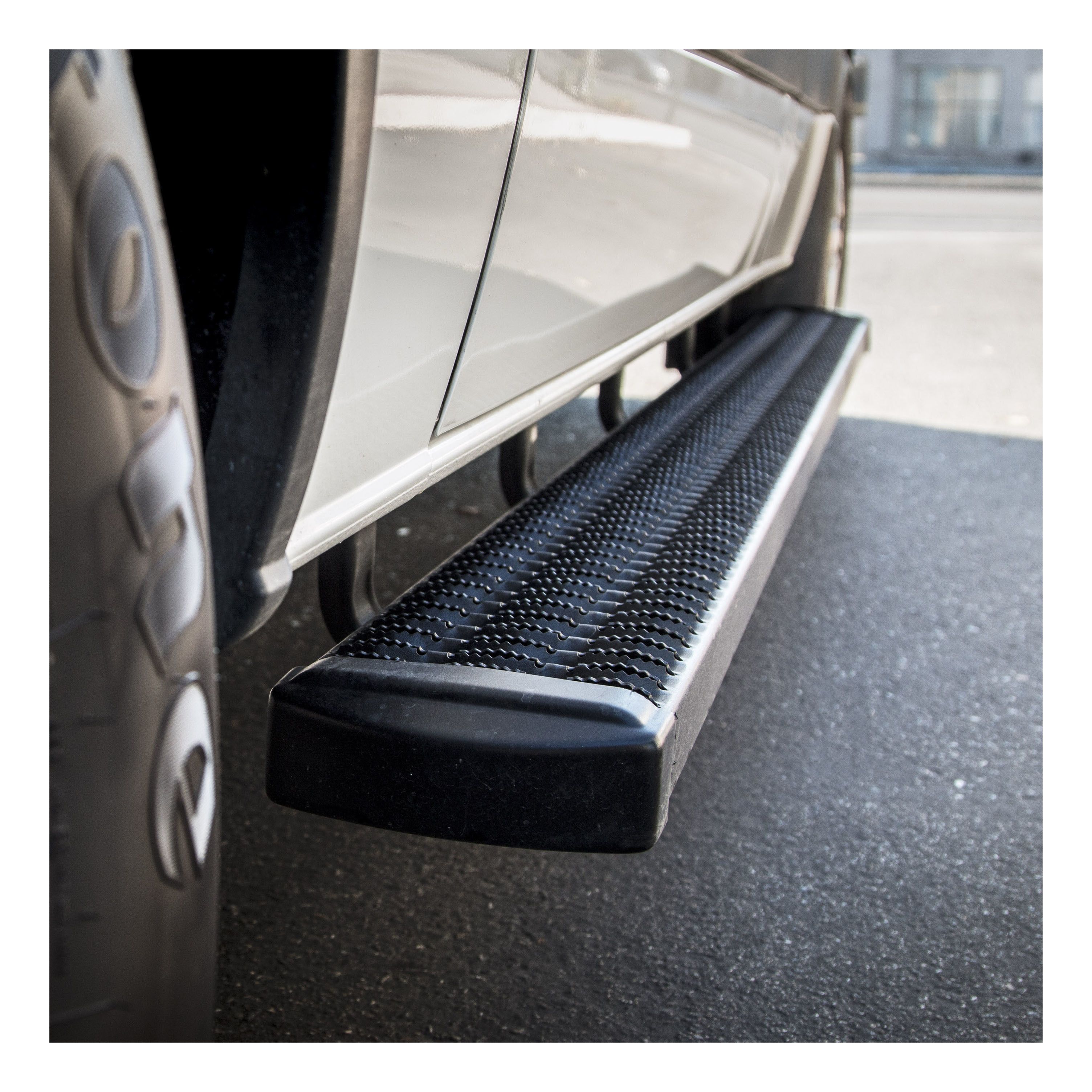 2009 2010 Dodge Ram 1500 Crew Cab 64 Box Grip Step 7 Running Boards Black Textured Luverne 2577