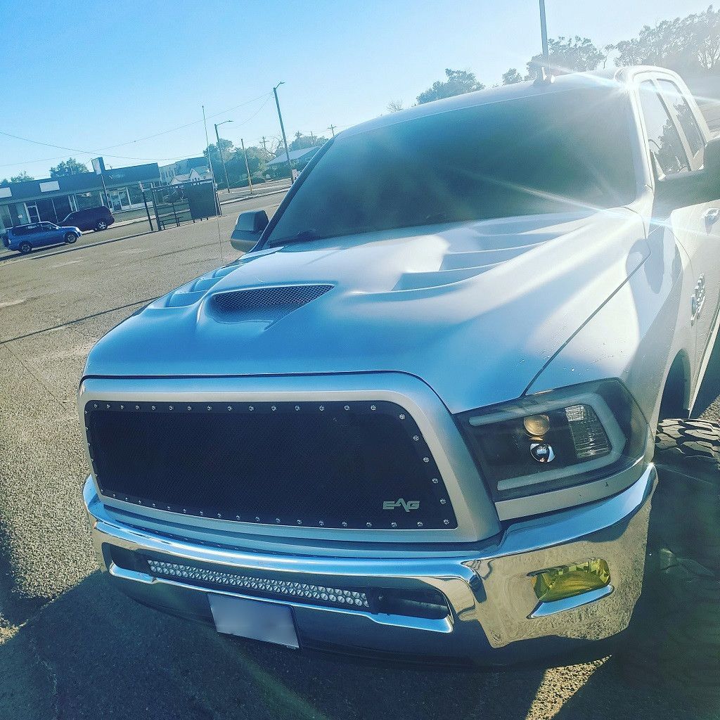 2009-2018 Dodge Ram 1500 VIP Dual-Functional Ram Air Hood Fiberglass ...