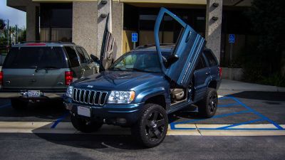 1999-2004 Jeep Cherokee 4DR Bolt-on Vertical Lambo Door Conversion Kit - VDCJCHER9904