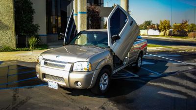 1998-2004 Nissan Frontier Bolt-on Vertical Lambo Door Conversion Kit - VDCNFRONT9804