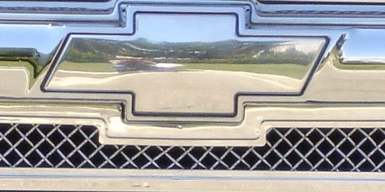 2005 chevy silverado 2500hd grille emblem